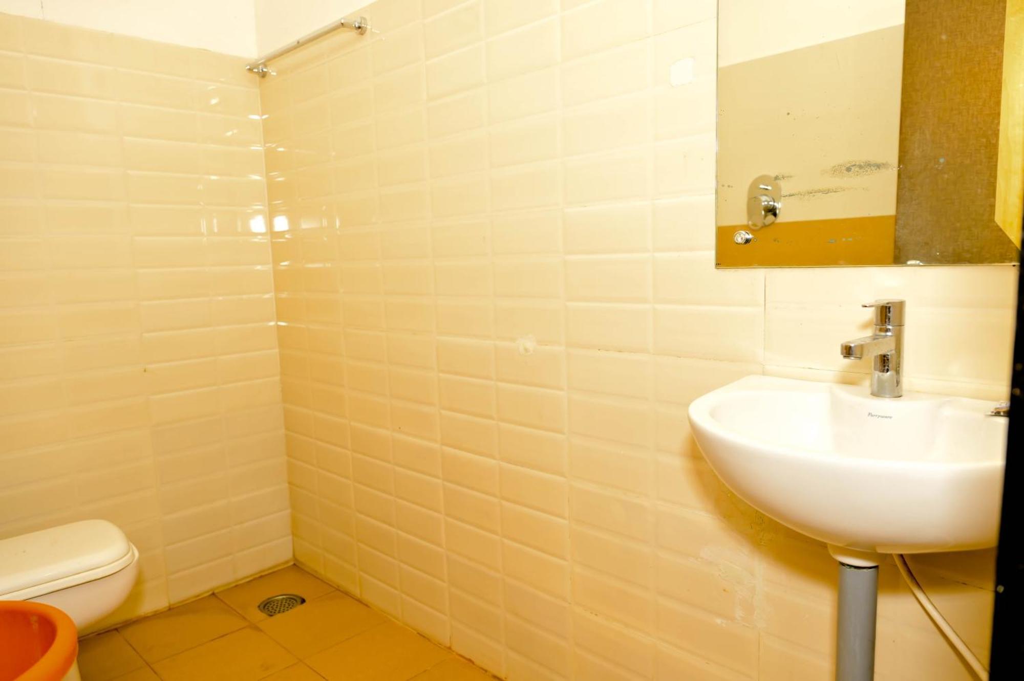 Hotel Townhouse Mk Chikmagalūr Esterno foto
