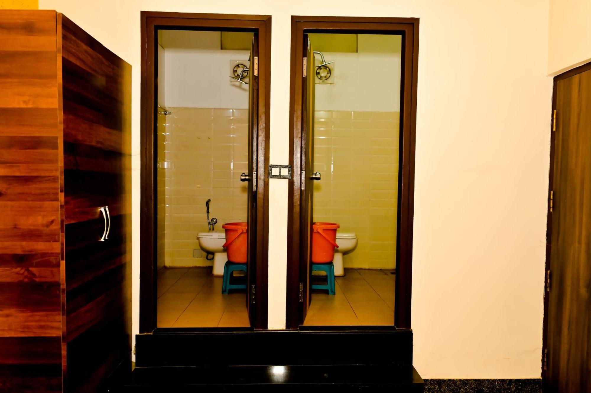 Hotel Townhouse Mk Chikmagalūr Esterno foto