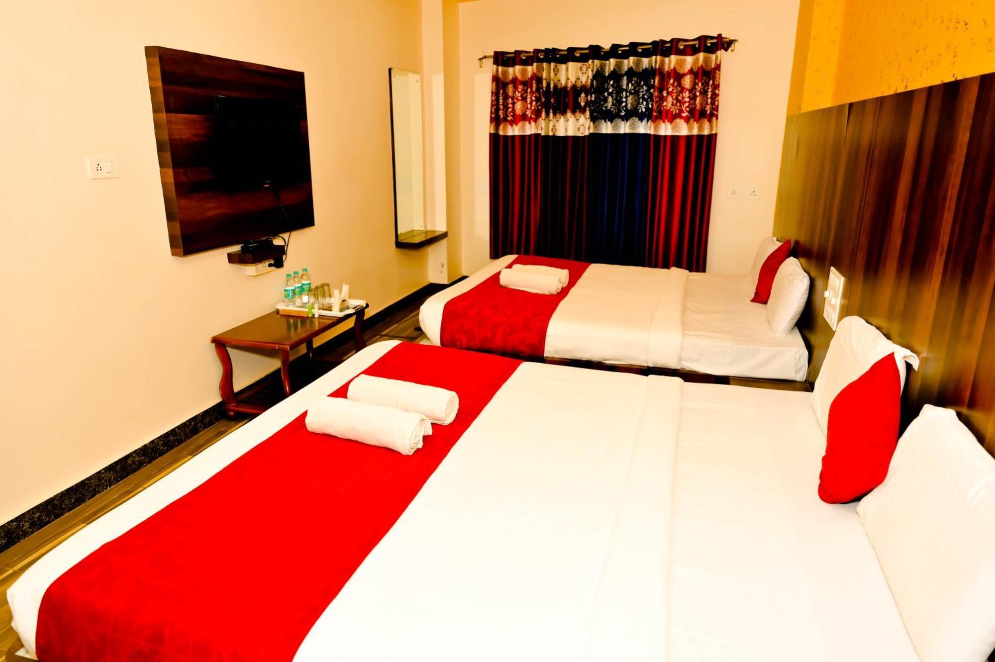 Hotel Townhouse Mk Chikmagalūr Esterno foto