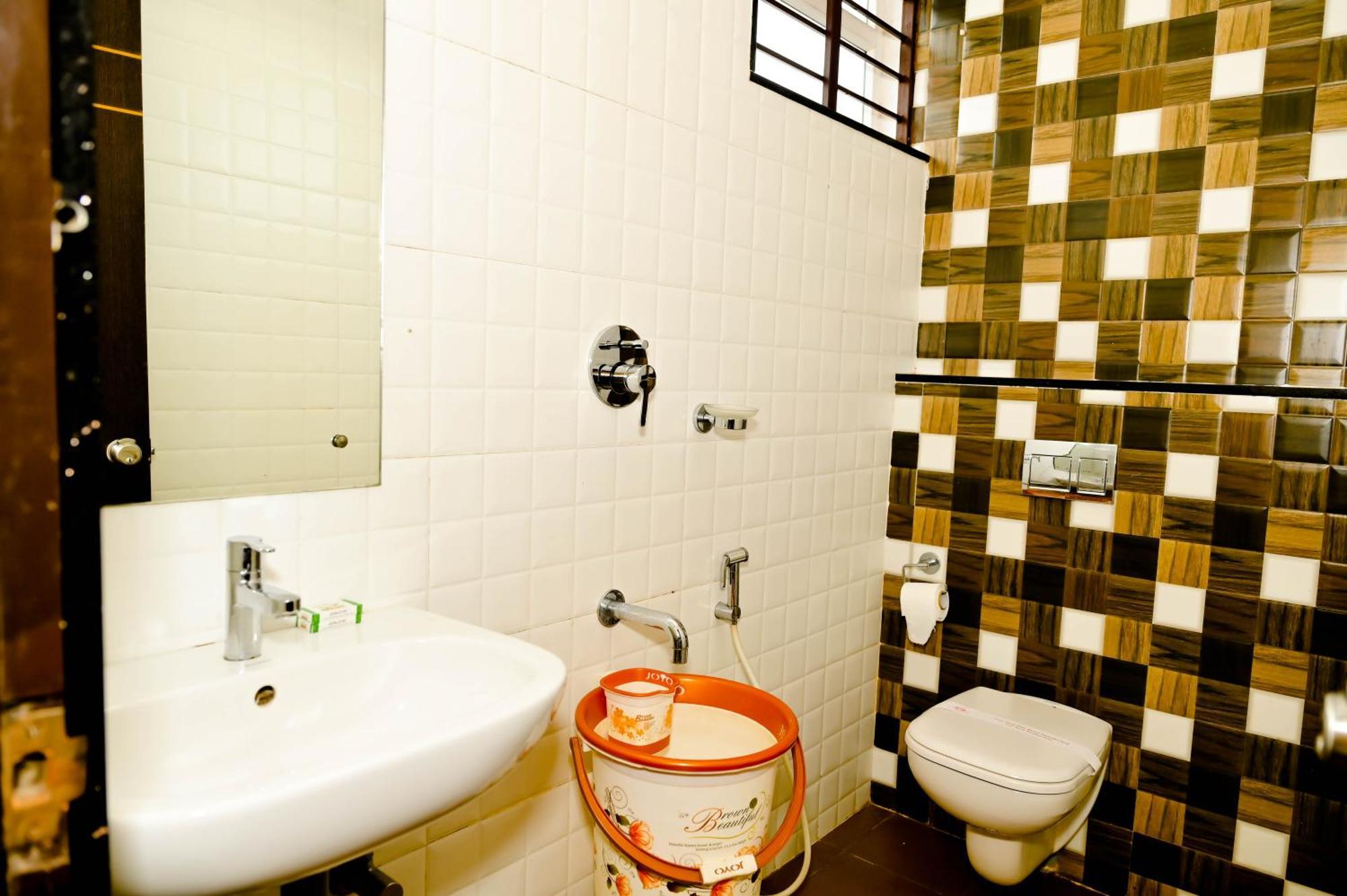 Hotel Townhouse Mk Chikmagalūr Esterno foto