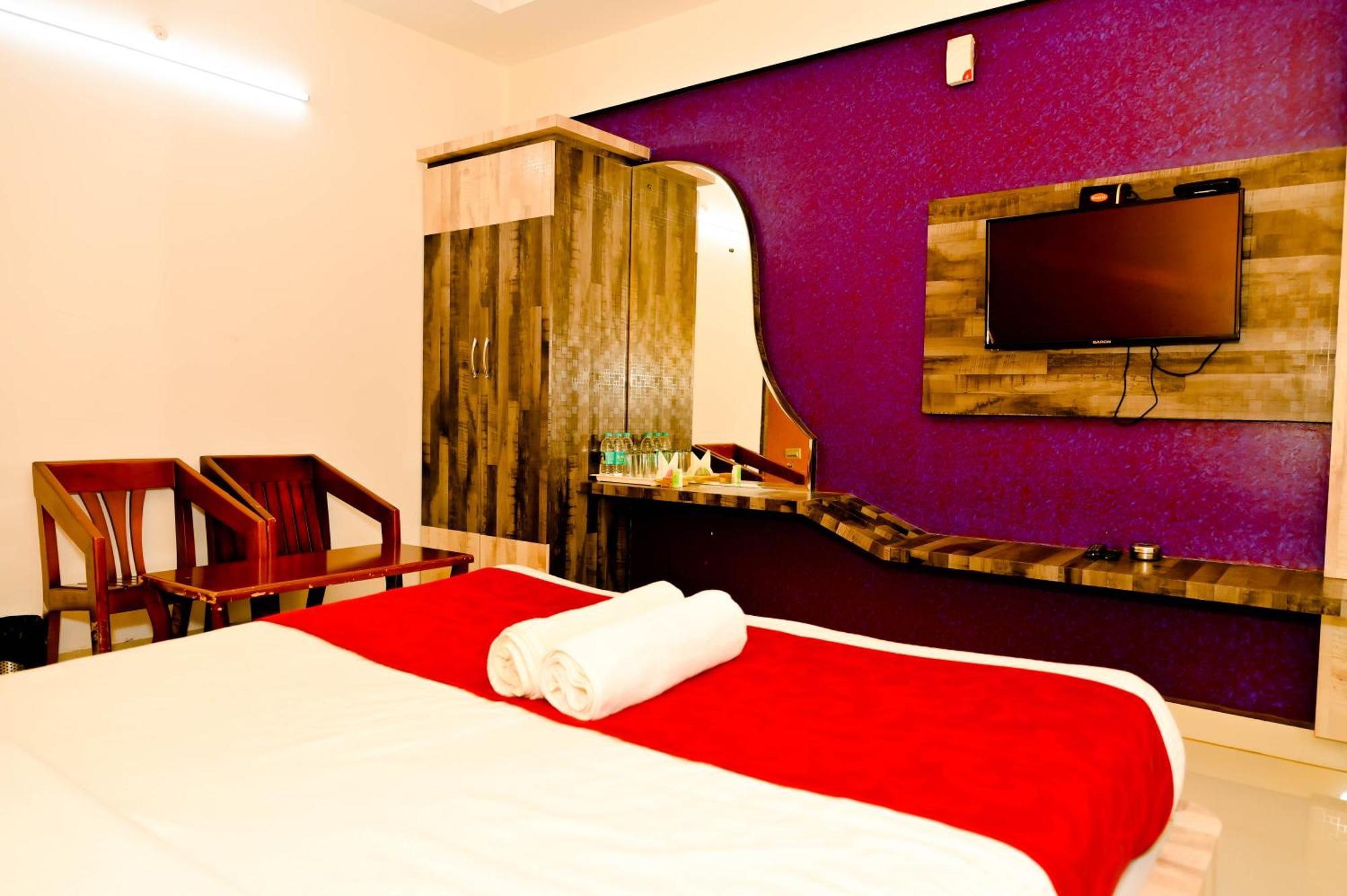 Hotel Townhouse Mk Chikmagalūr Esterno foto
