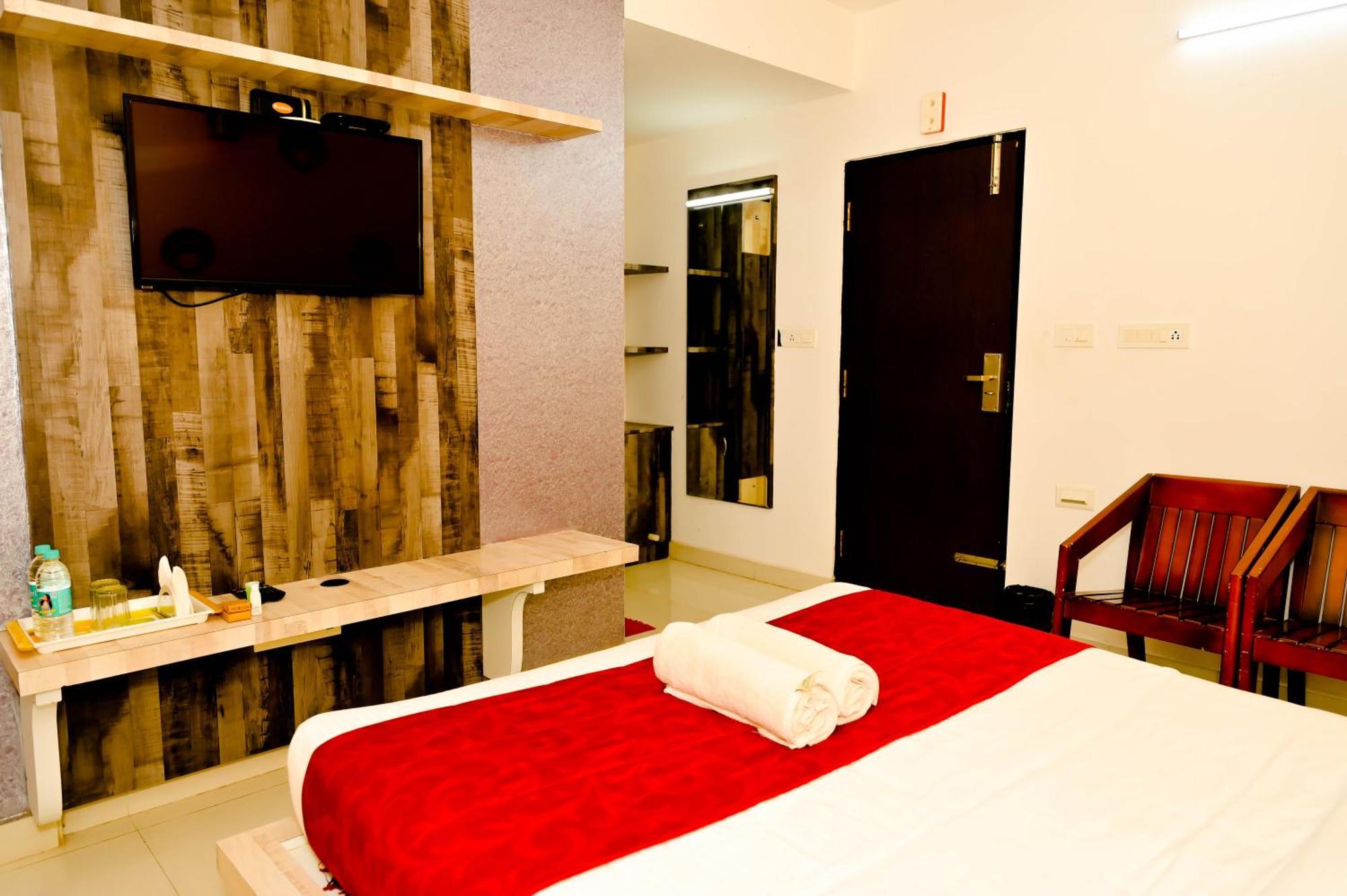 Hotel Townhouse Mk Chikmagalūr Esterno foto